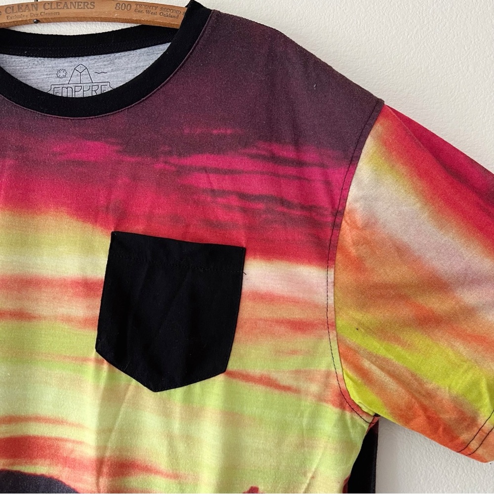 Empyre sunset Vibrant Multicolor Men's T-Shirt size XL - Picture 2 of 3